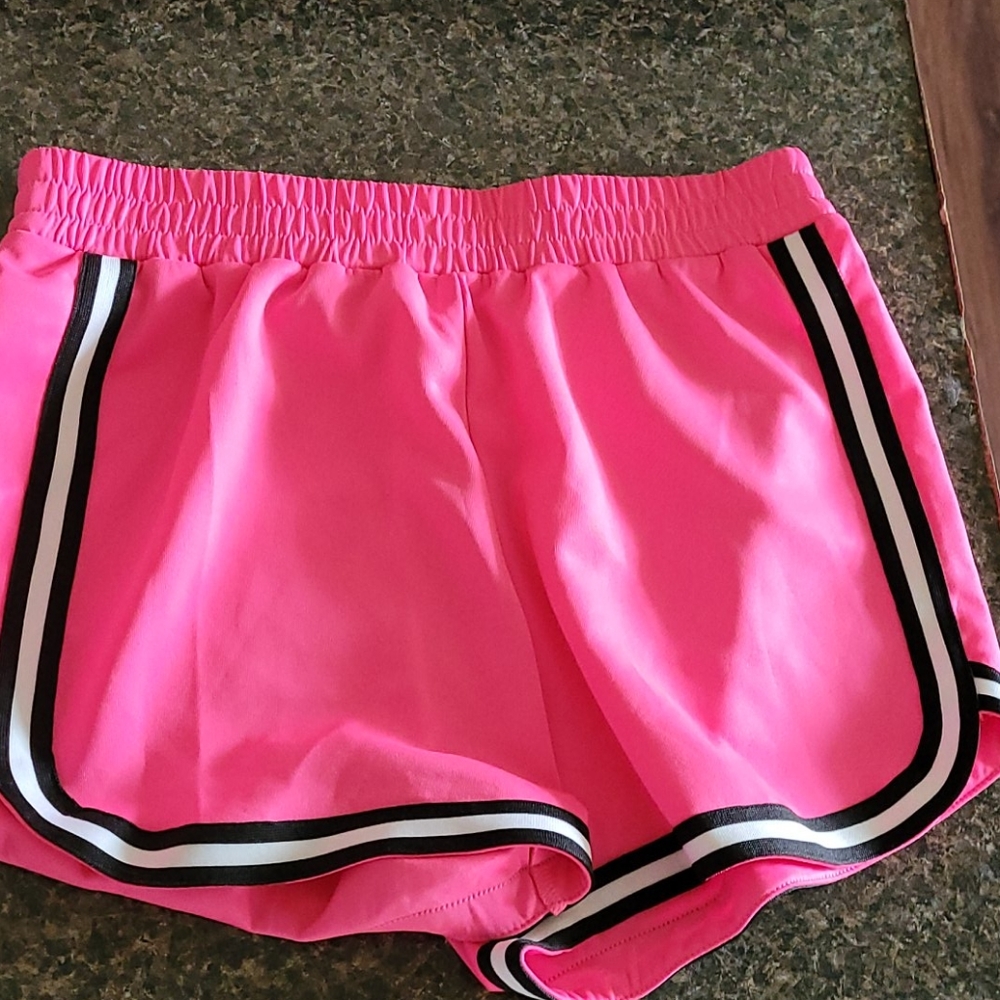 No boundaries stratchy shorts size M